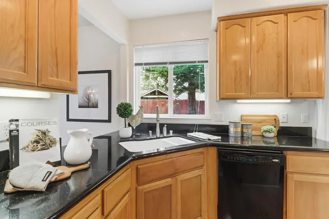 $819,000 | 5540 Tierra Gardens Lane, Carmichael, CA 95608