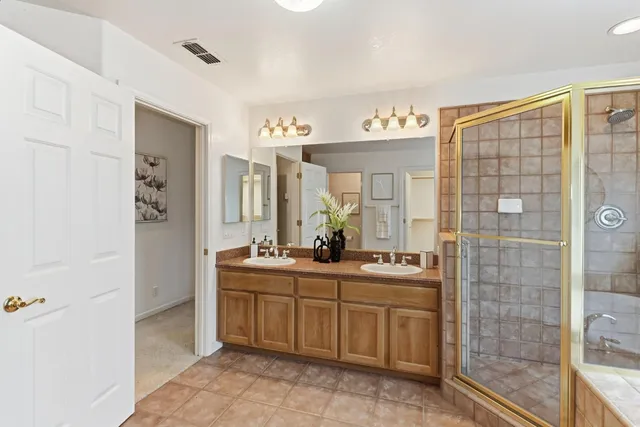 $819,000 | 5540 Tierra Gardens Lane, Carmichael, CA 95608