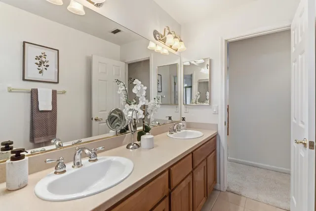 $819,000 | 5540 Tierra Gardens Lane, Carmichael, CA 95608