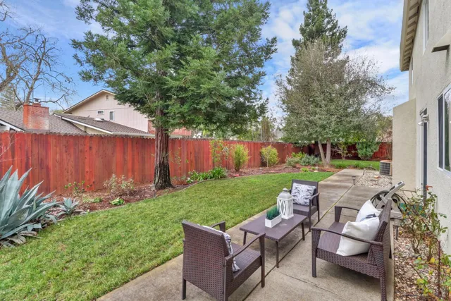 $819,000 | 5540 Tierra Gardens Lane, Carmichael, CA 95608