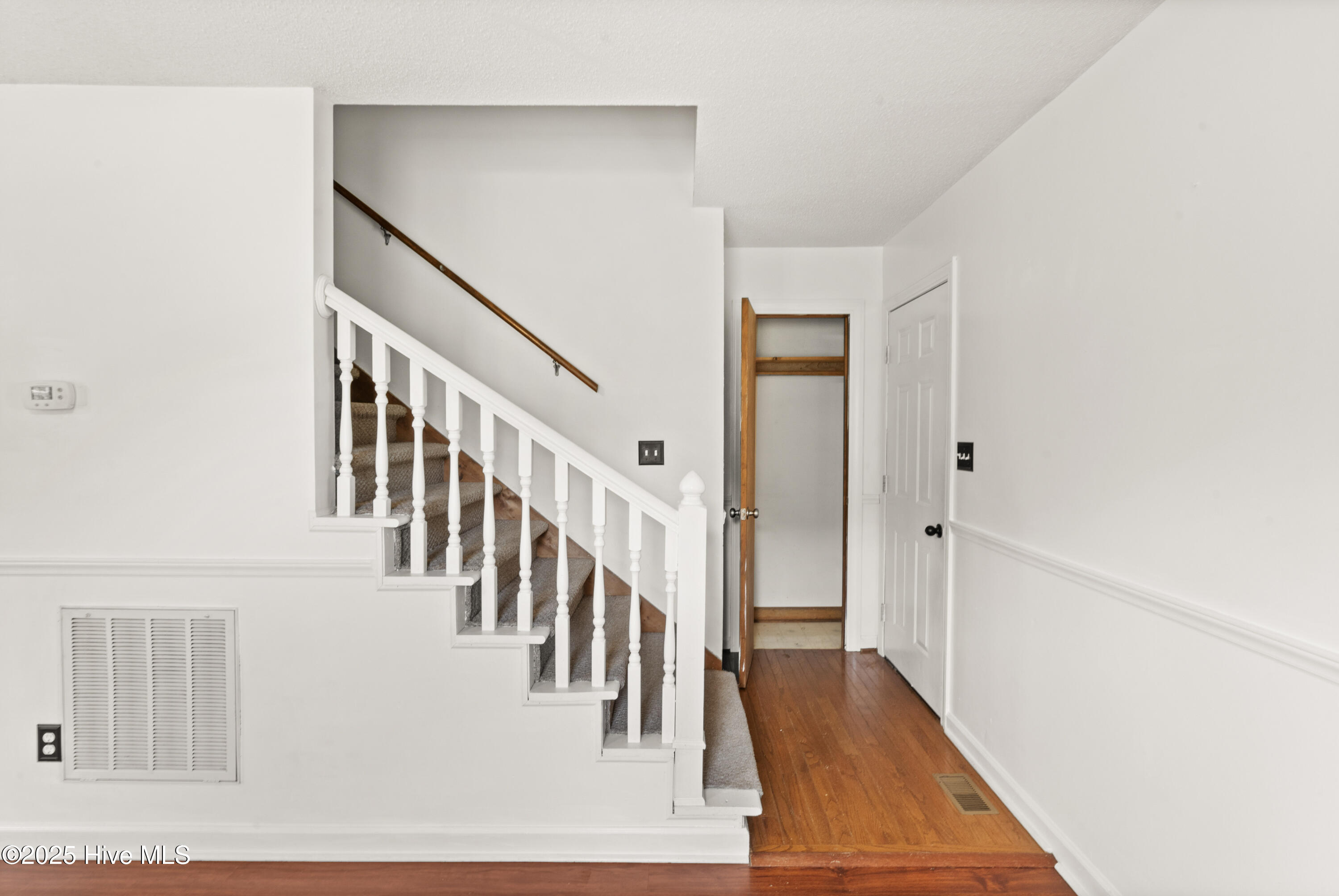 1070 Gregory Fork Road Richlands, NC 28574 - Photo 13 of 24 61-DSC08286