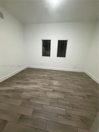 $2,400 | 486 East 30th Street, Unit 202, Hialeah, FL 33013