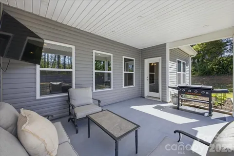 $485,000 | 7612 Tanglewood Way, Denver, NC 28037