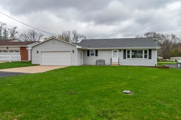 $199,000 | 406 Williams Drive, Oregon, IL 61061