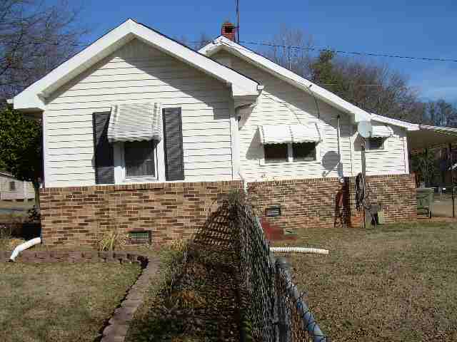 320 King Street Greer, SC 29651 - Photo 3 of 11 Gallery Image 3