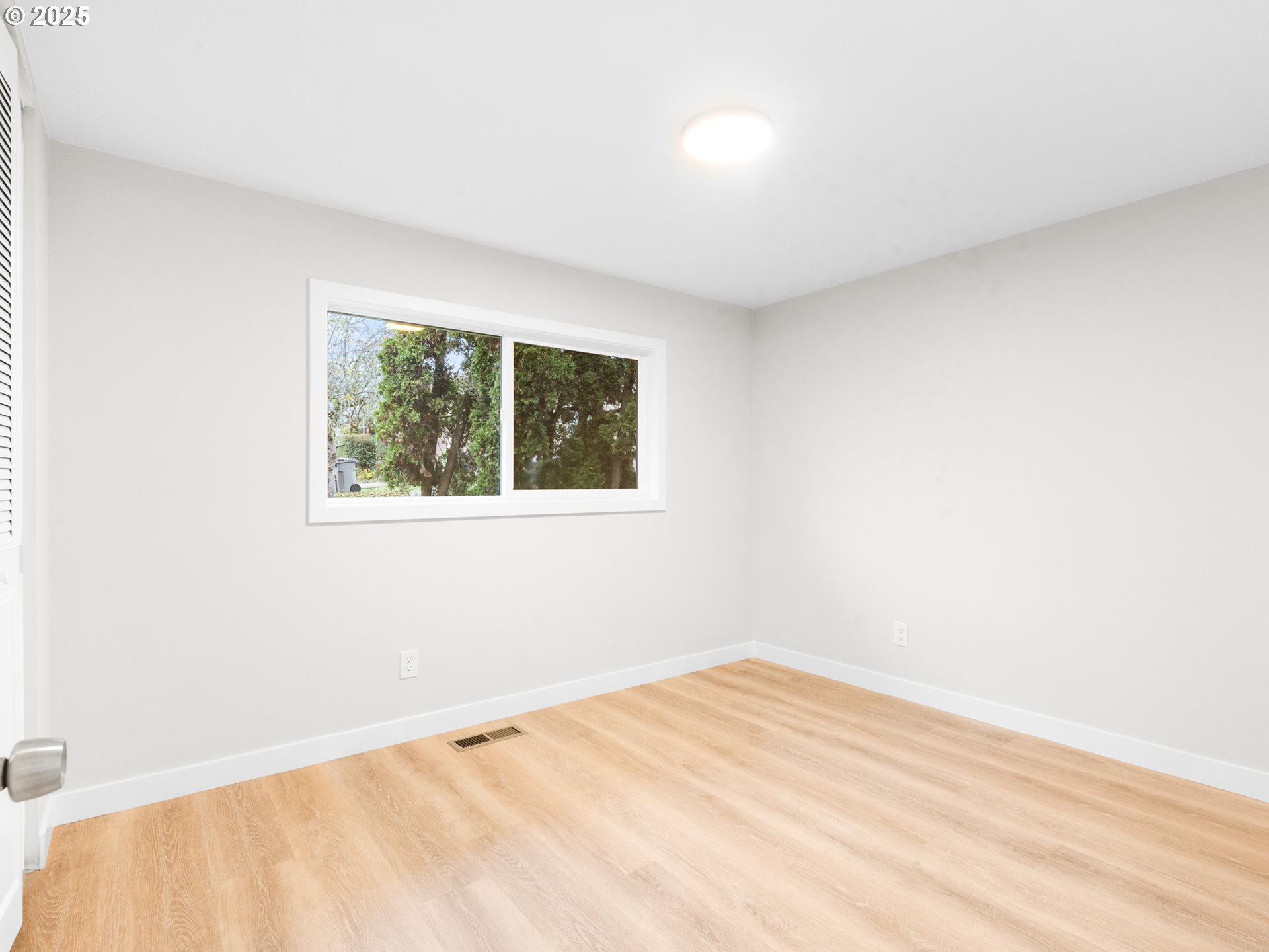 11630 Southwest Tigard Street Tigard, OR 97223 - Photo 12 of 20