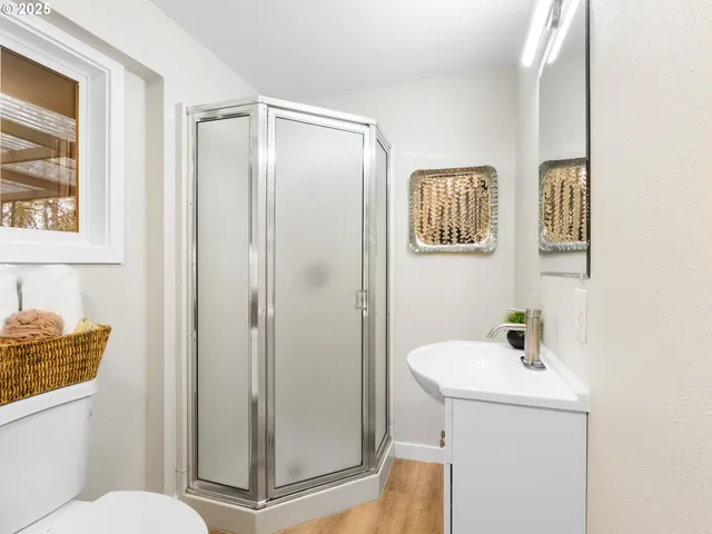 $579,900 | 11630 Southwest Tigard Street, Tigard, OR 97223