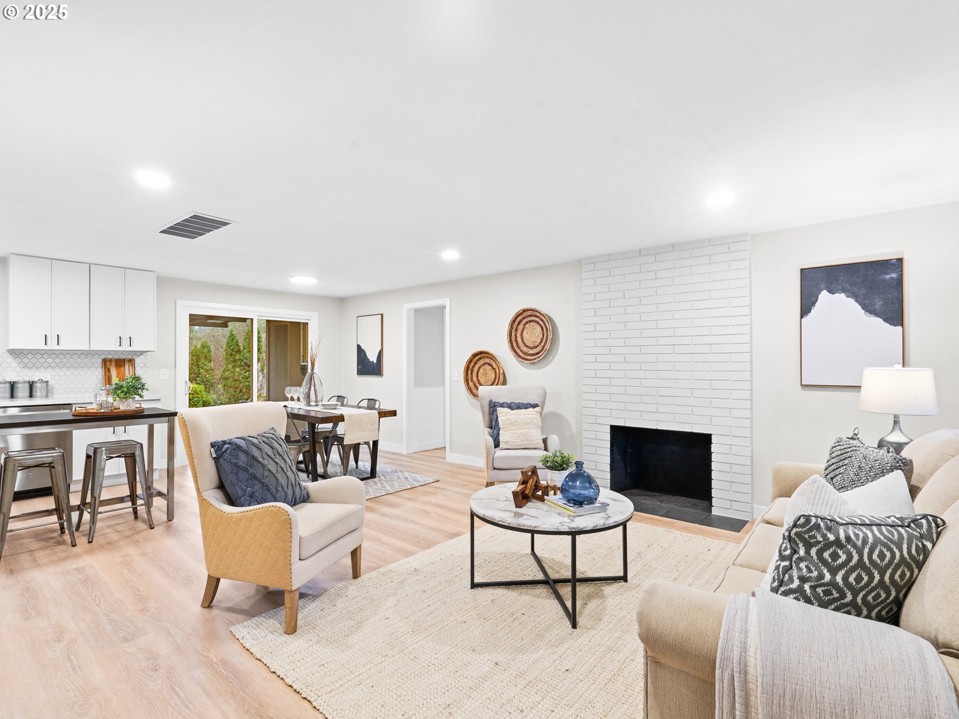 11630 Southwest Tigard Street Tigard, OR 97223 - Photo 3 of 20