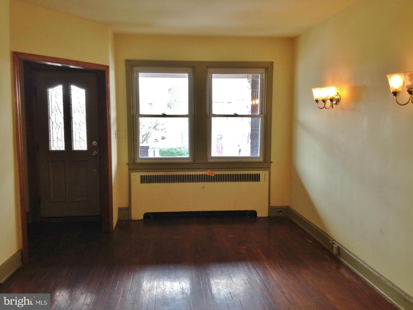 5216 Harford Road Baltimore, MD 21214 - Photo 2 of 10 Living Room