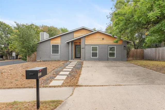 $549,000 | 6809 Lunar Drive, Austin, TX 78745
