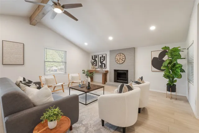 $549,000 | 6809 Lunar Drive, Austin, TX 78745