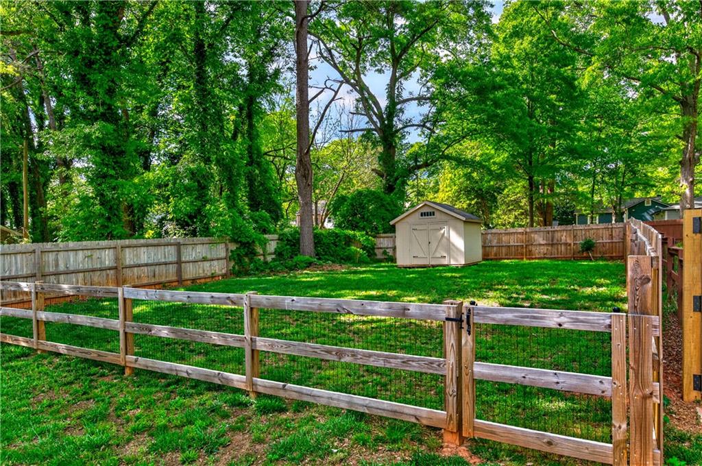 1001 Davis Street Monroe, GA 30655 - Photo 31 of 46