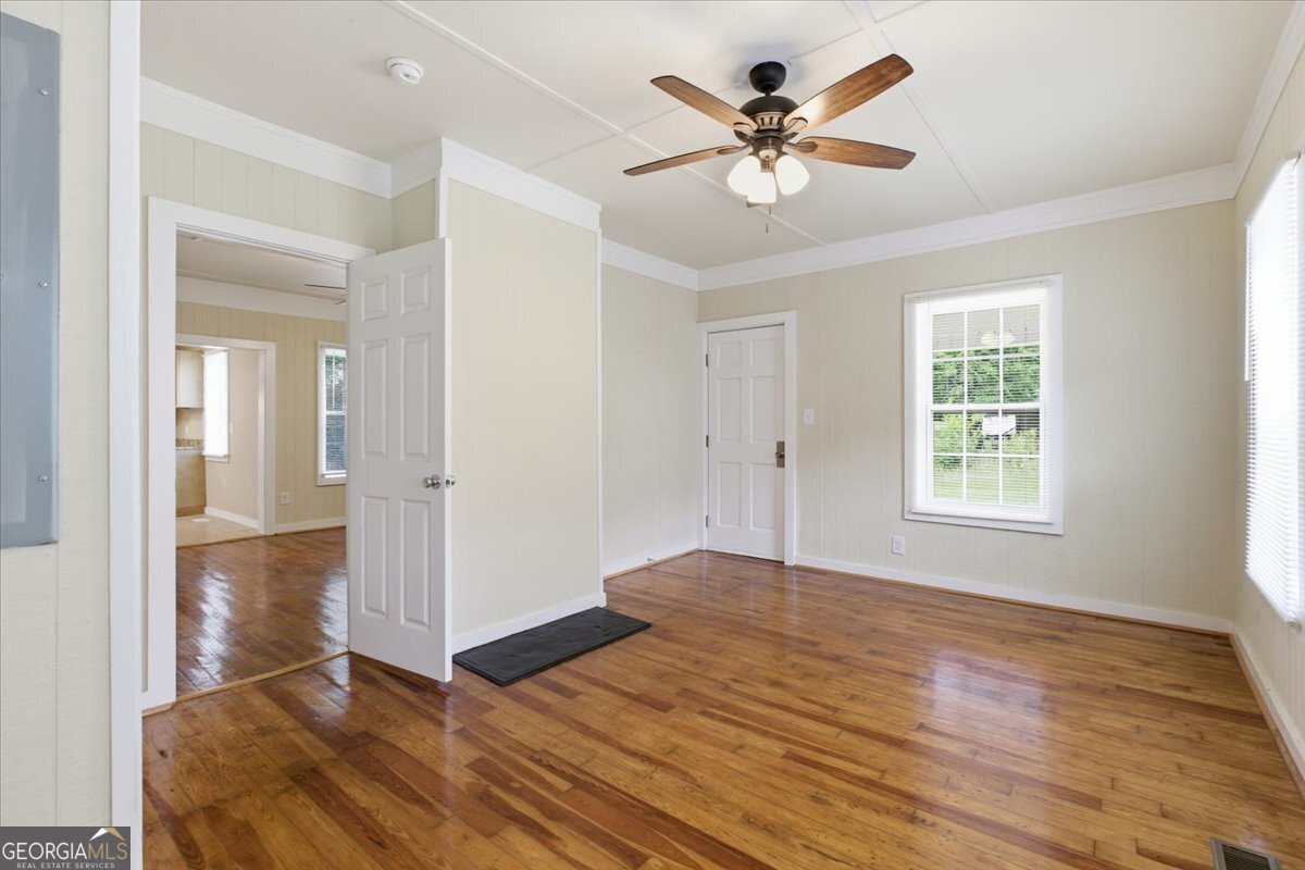 305 Grove Avenue Southeast Lindale, GA 30147 - Photo 17 of 36