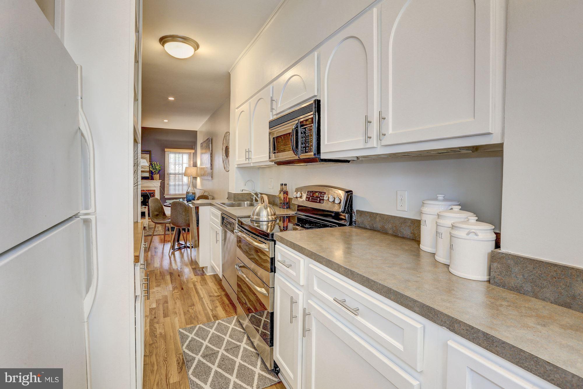 1102 C Street Southeast Washington, DC 20003 - Photo 6 of 27 Kitchen