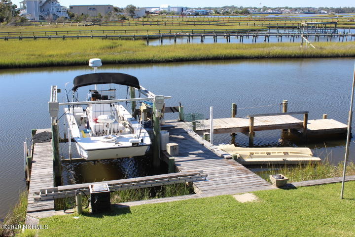 113 Cedar Lane Cedar Point, NC 28584 - Photo 9 of 52 Boat slip