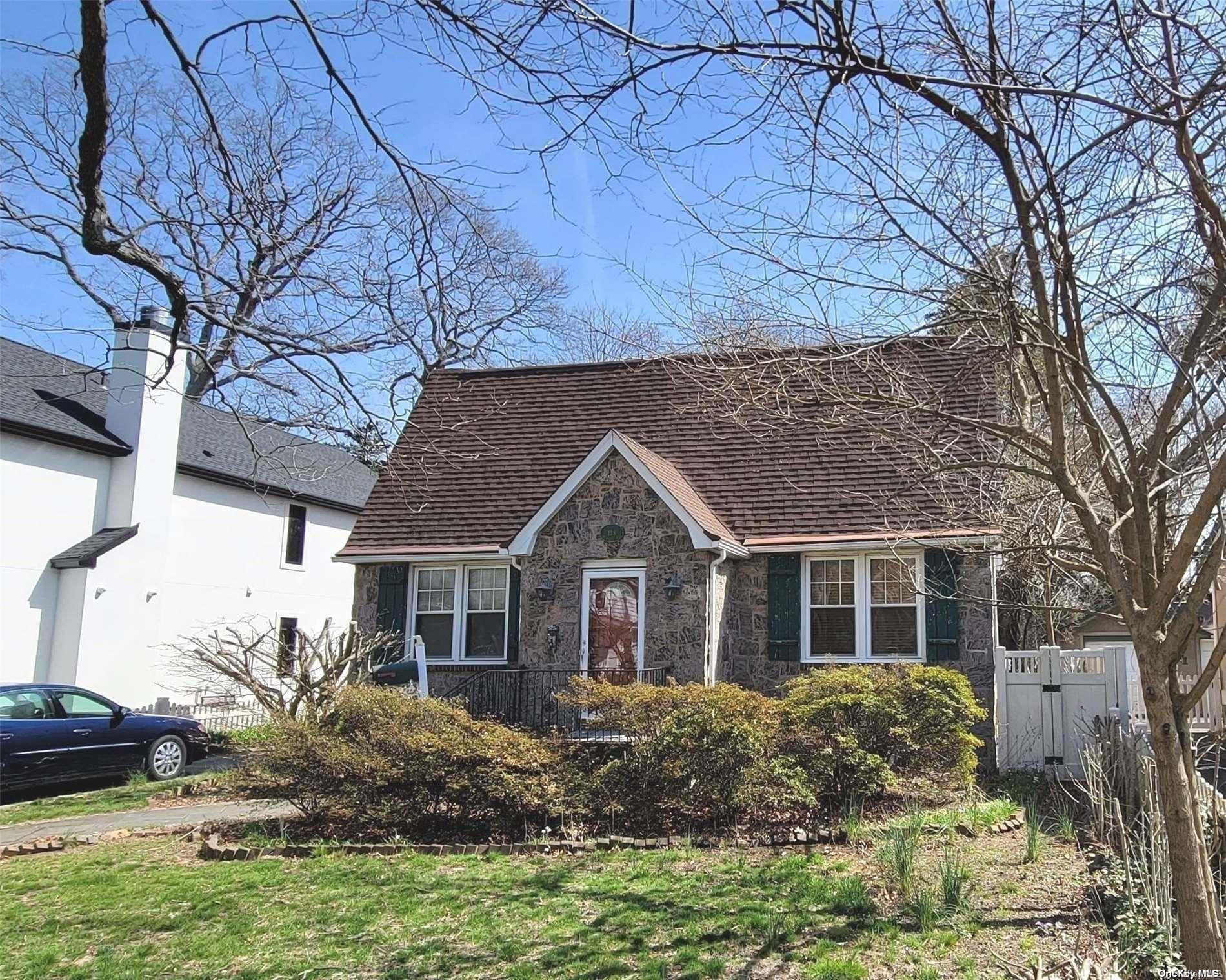 138 Hewlett Avenue Merrick, NY 11566 - Photo 2 of 35 a view of front a house with a yard