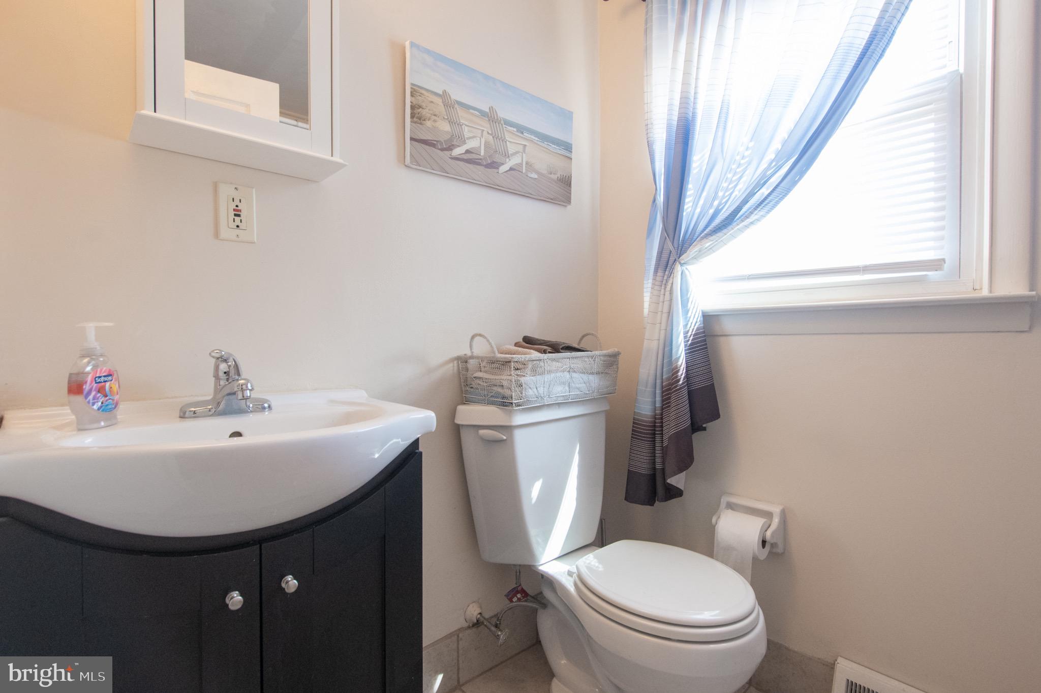 1042 Warren Road West Chester, PA 19382 - Photo 18 of 33