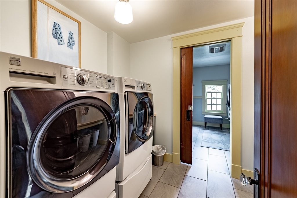 83 Maynard Road Northampton, MA 01060 - Photo 33 of 42 Gallery Image 33