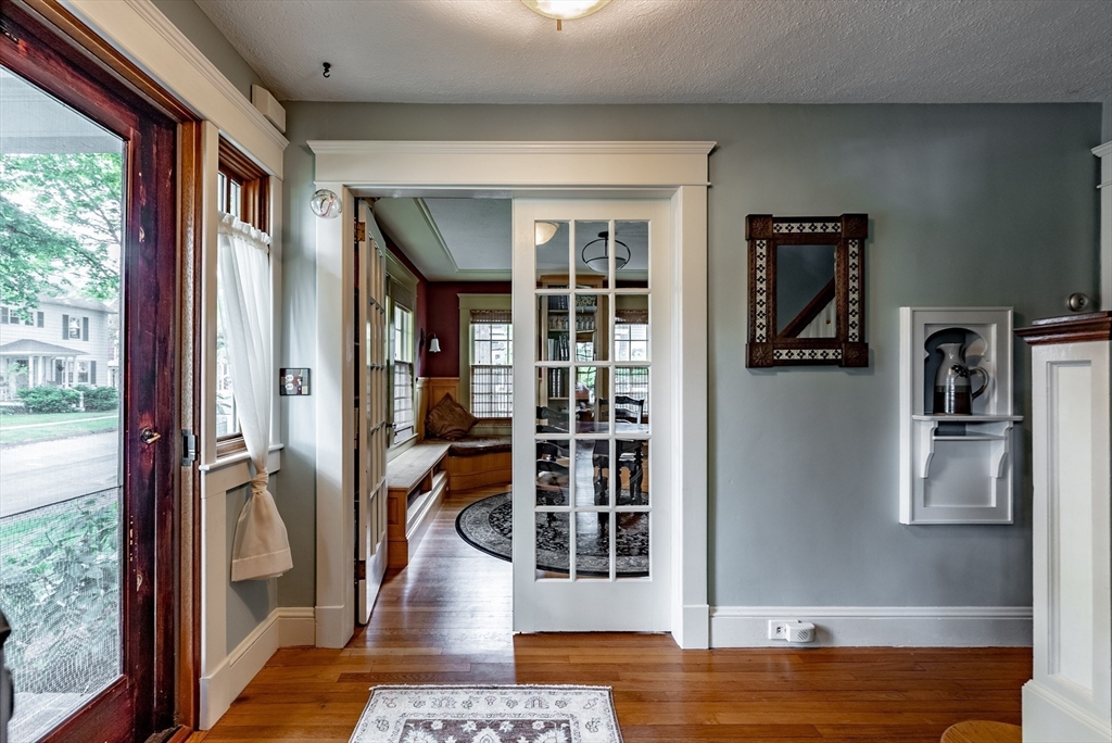 83 Maynard Road Northampton, MA 01060 - Photo 5 of 42 Gallery Image 5