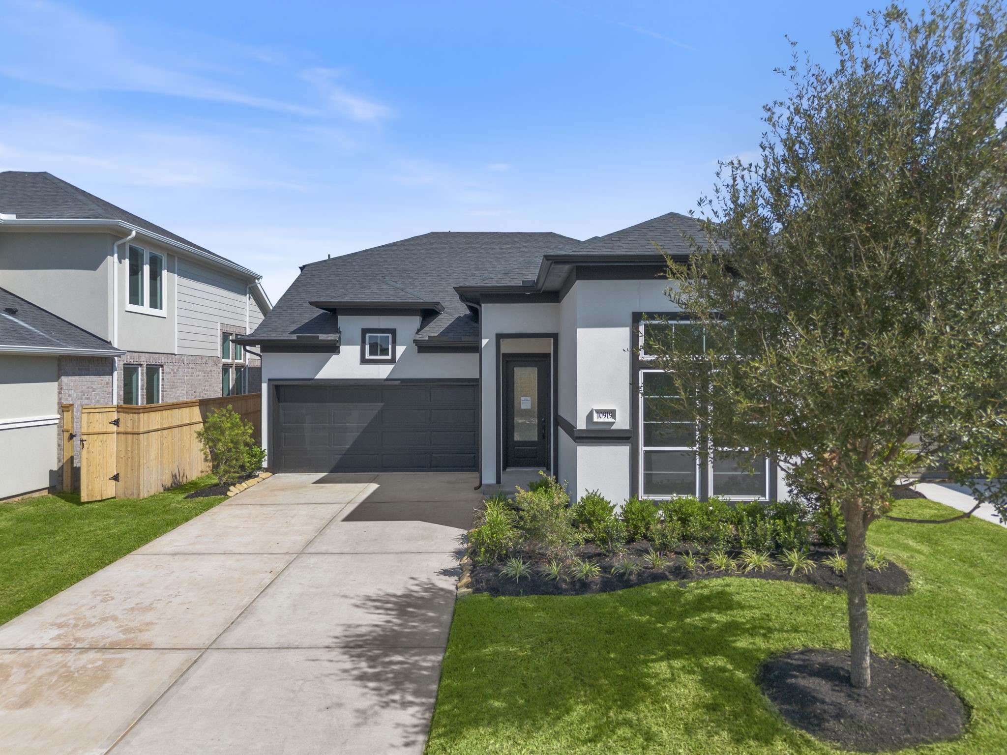 a front view of house with yard