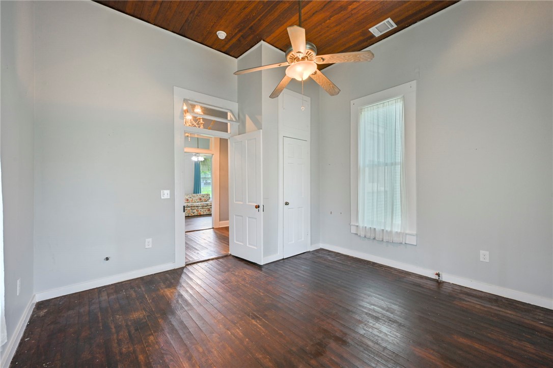 326 5th Street Somerville, TX 77879 - Photo 12 of 25