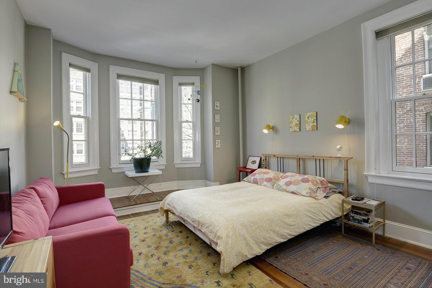 1852 Columbia Road Northwest, Unit 202 Washington, DC 20009 - Photo 14 of 21 Bedroom (Master)