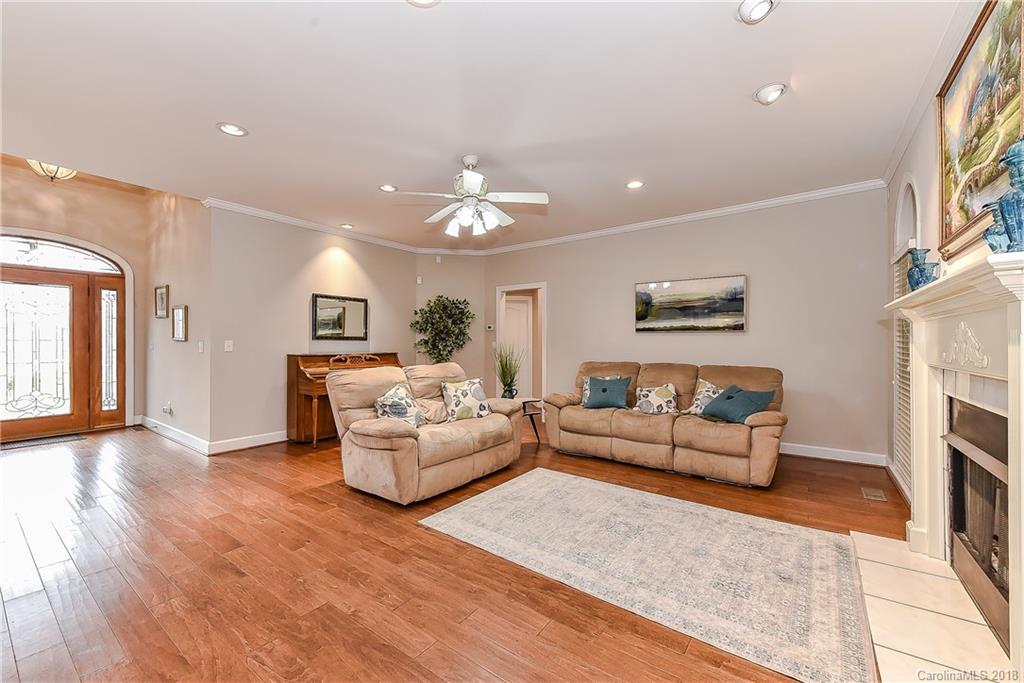 683 Beaten Path Road Mooresville, NC 28117 - Photo 10 of 36 Gallery Image 10