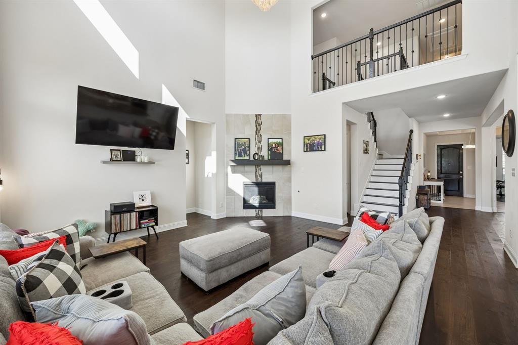 604 Shoreline Ridge Drive Little Elm, TX 75068 - Photo 3 of 39