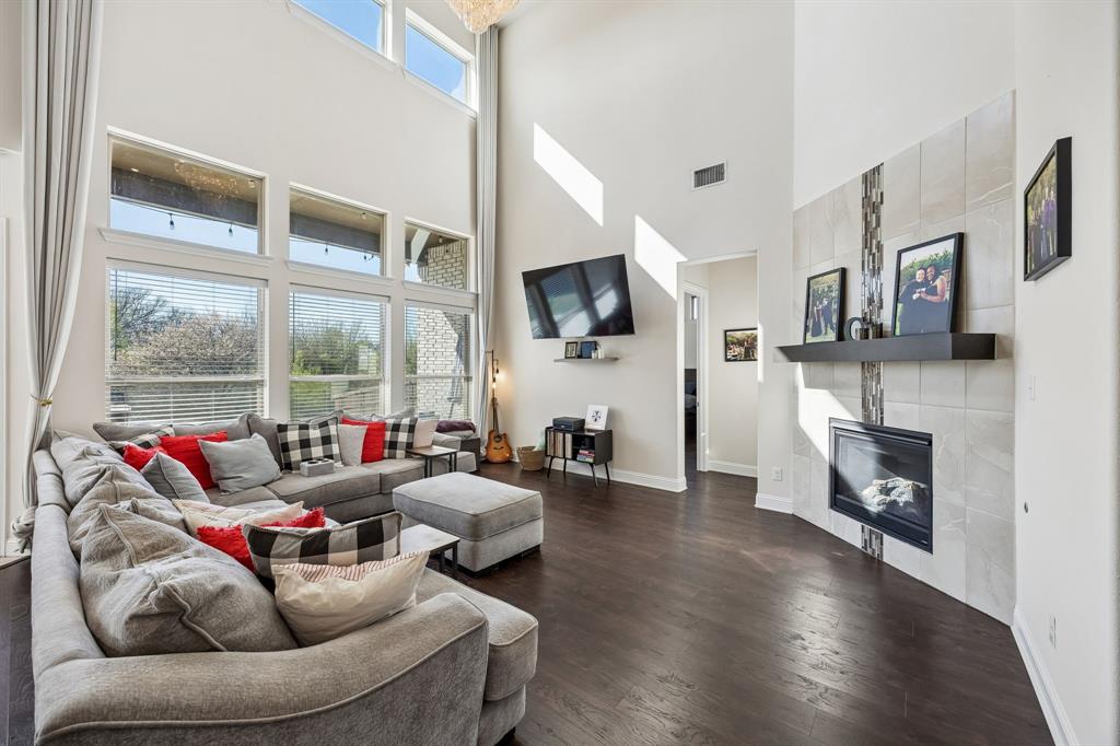 604 Shoreline Ridge Drive Little Elm, TX 75068 - Photo 4 of 39