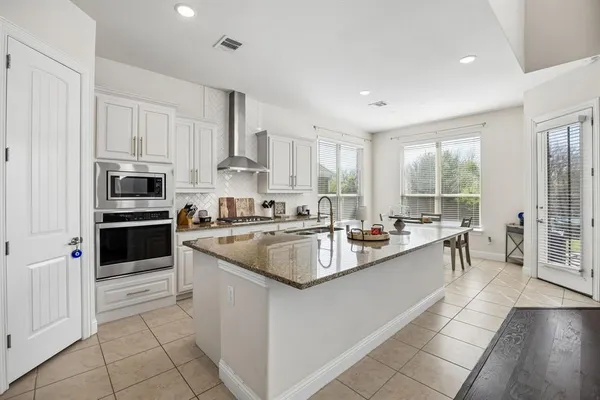 $4,000 | 604 Shoreline Ridge Drive, Little Elm, TX 75068