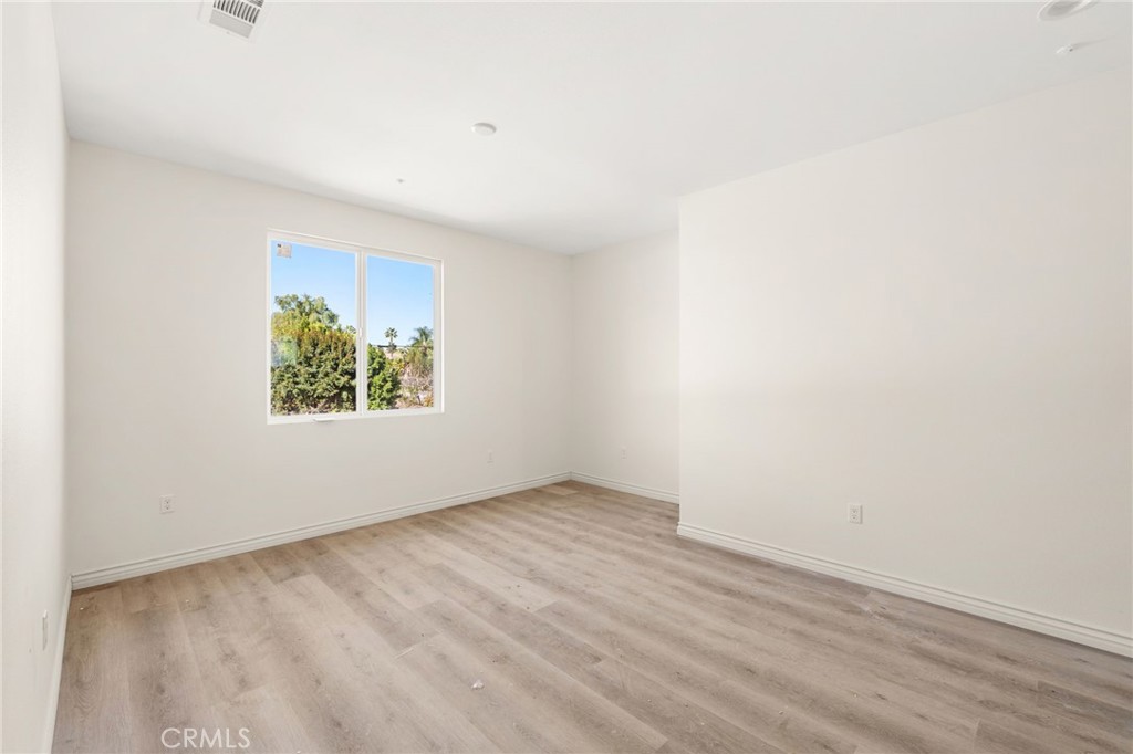 3260 Howe Street Corona, CA 92881 - Photo 17 of 28 an empty room with a window