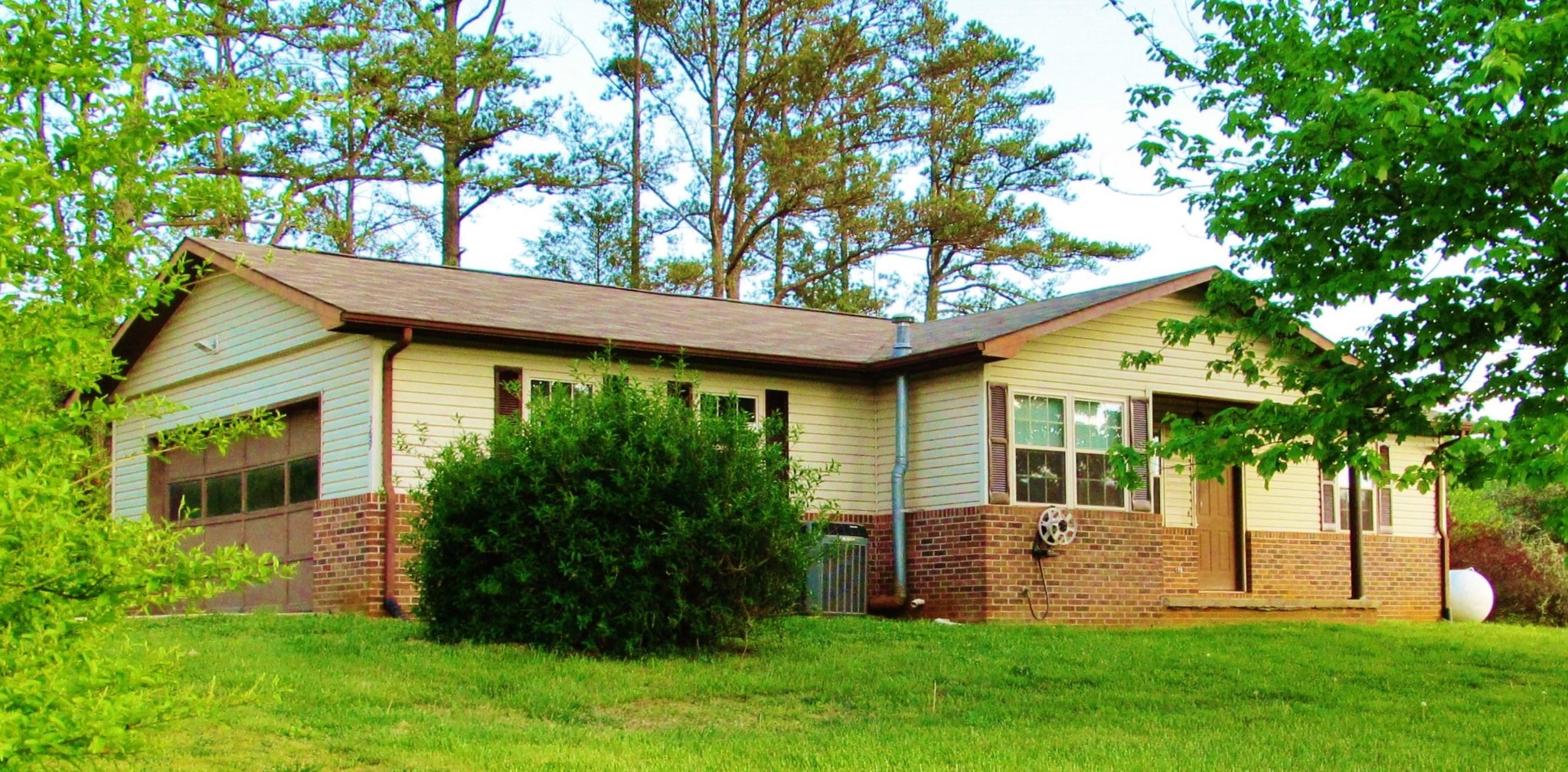 369 Charles Butler Road Oliver Springs, TN 37840 - Photo 2 of 26 Gallery Image 2