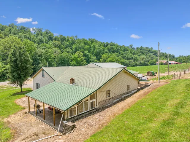 $3,250,000 | 8663 Dog Creek Road, Primm Springs, TN 38476