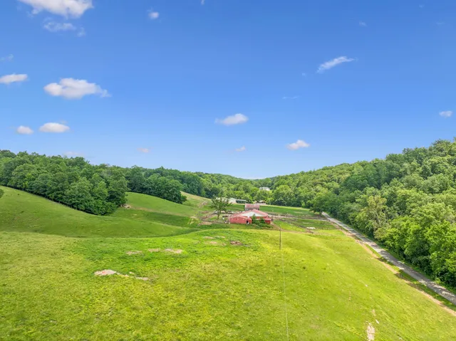 $3,250,000 | 8663 Dog Creek Road, Primm Springs, TN 38476