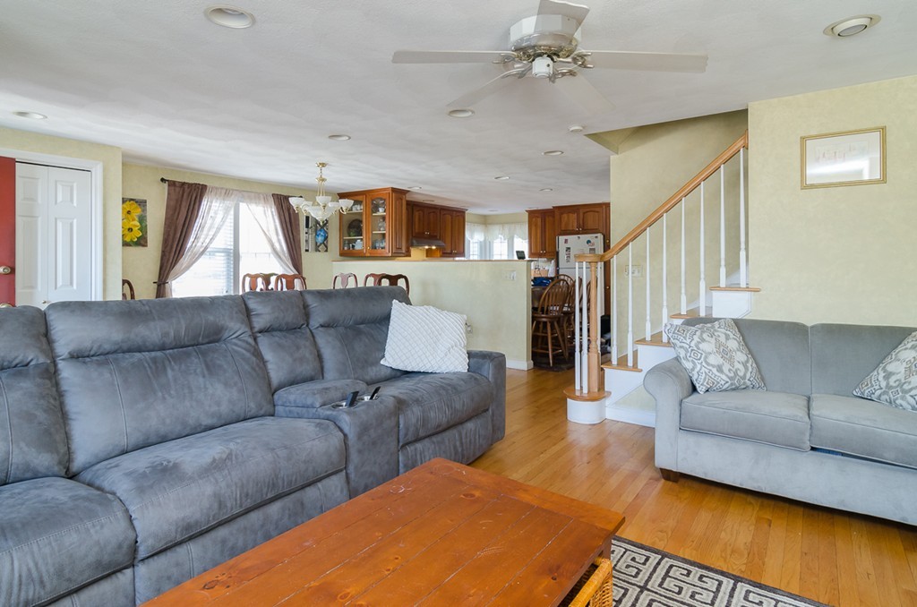 176 Edgehill Road Braintree, MA 02184 - Photo 6 of 30