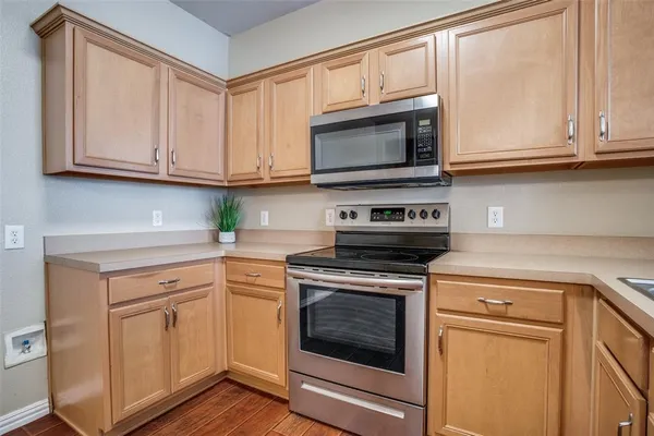 $294,400 | 4928 Stone Gate Trail, McKinney, TX 75070