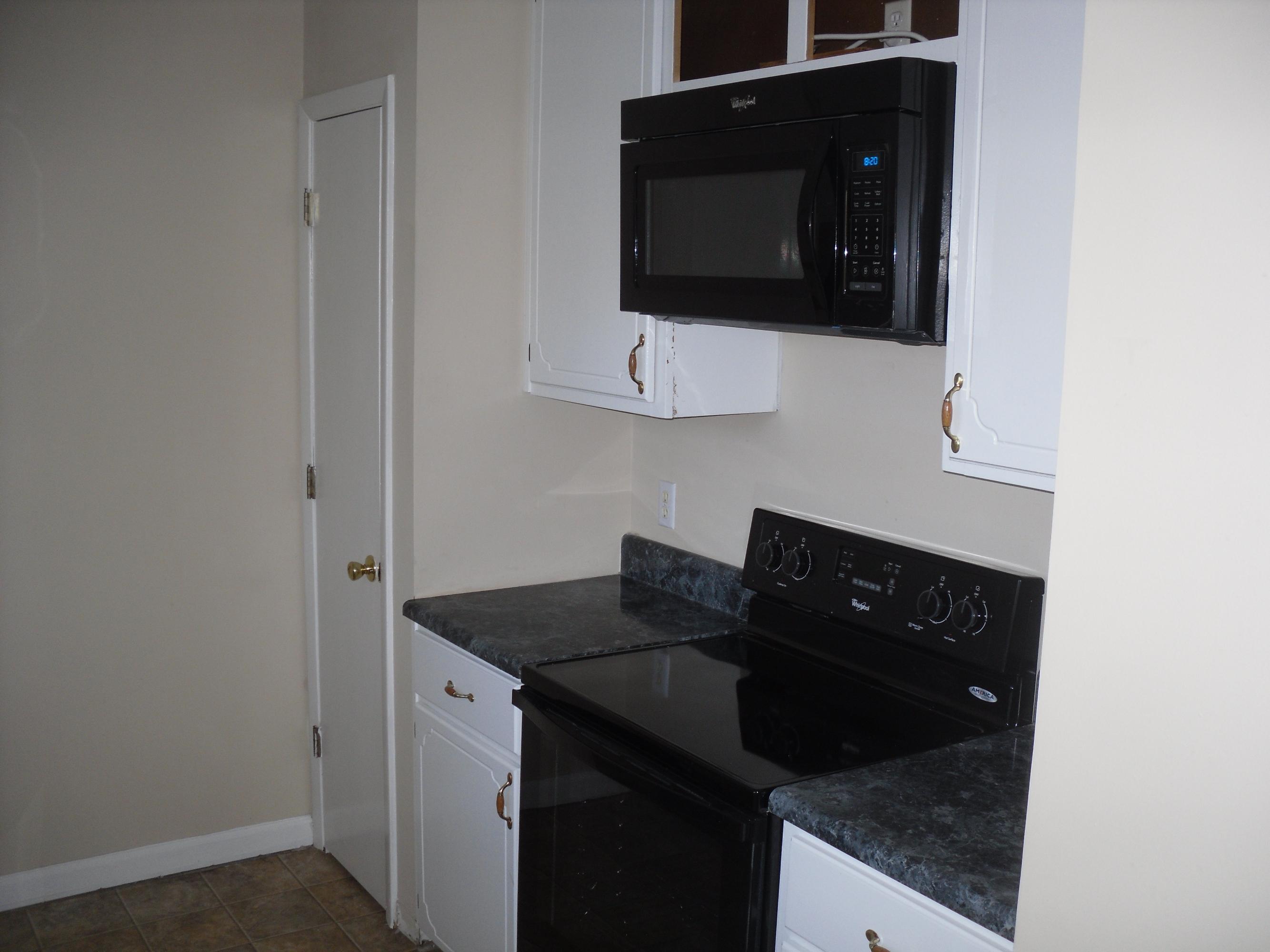 292 Old Jolly Bay Road Freeport, FL 32439 - Photo 4 of 14 Gallery Image 4