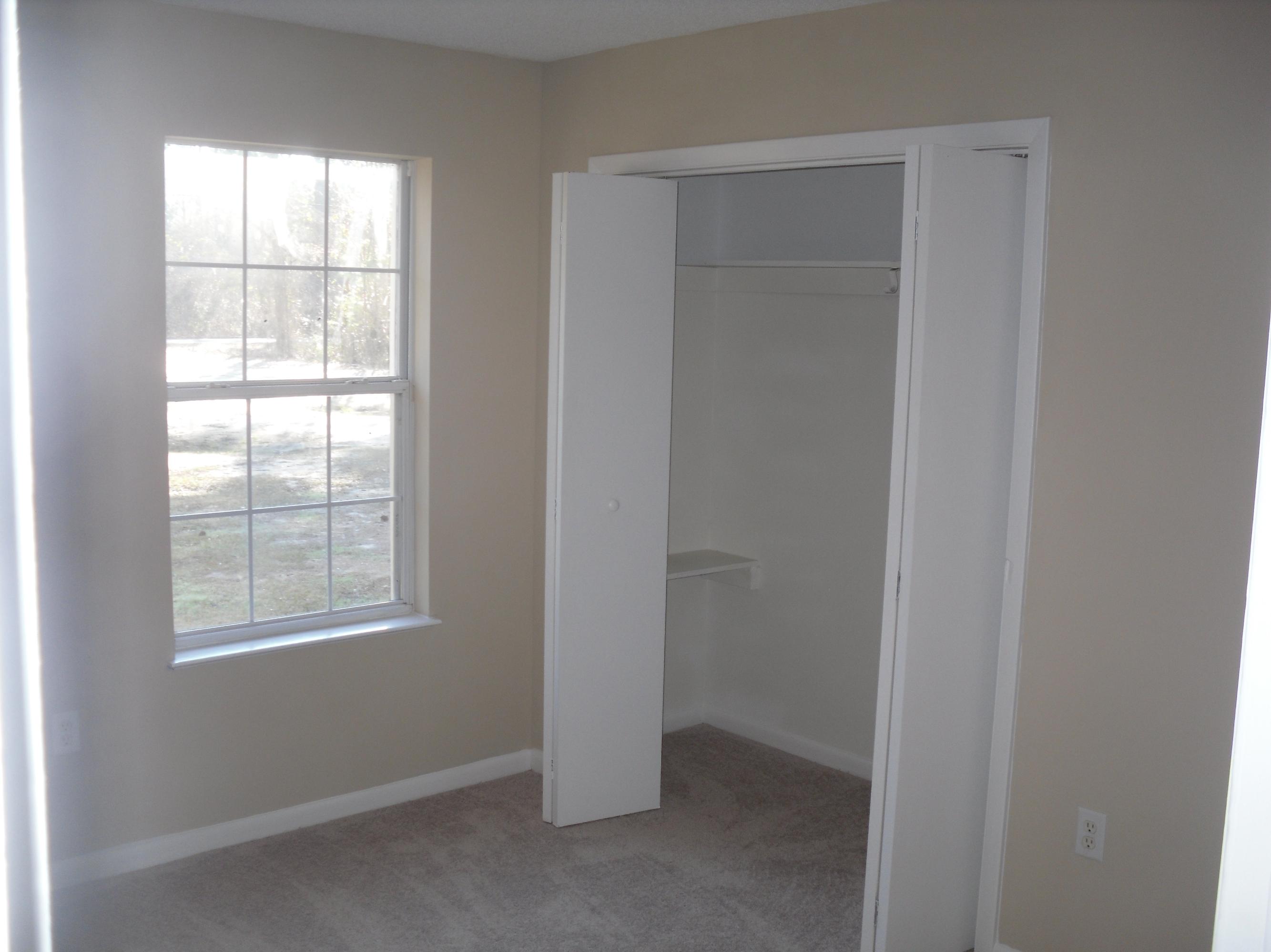 292 Old Jolly Bay Road Freeport, FL 32439 - Photo 10 of 14 Gallery Image 10