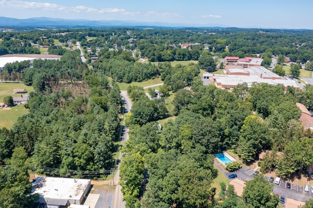 37 Morris Mill Road Staunton, VA 24401 - Photo 8 of 10 Gallery Image 8