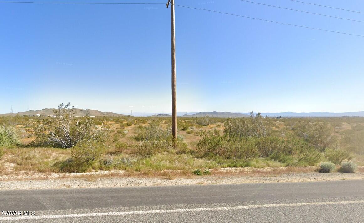 7800 Backus Road Rosamond, CA 93560 - Photo 5 of 9 34621304 south side of Backus