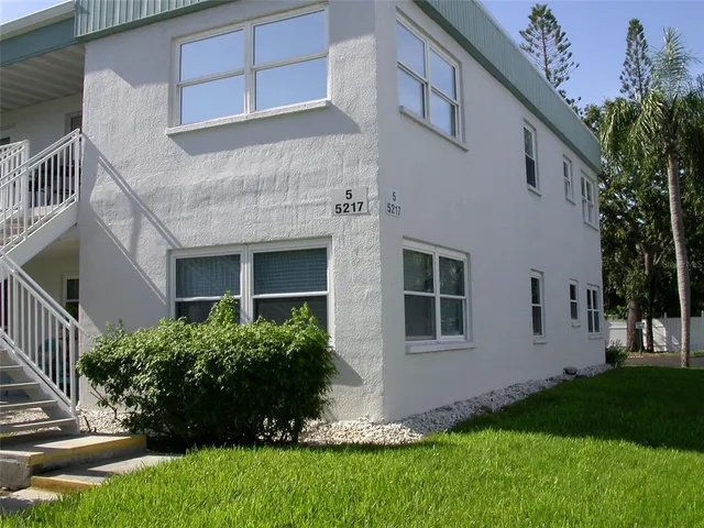 $1,600 | 5217 81st Street North, Unit 22, St. Petersburg, FL 33709