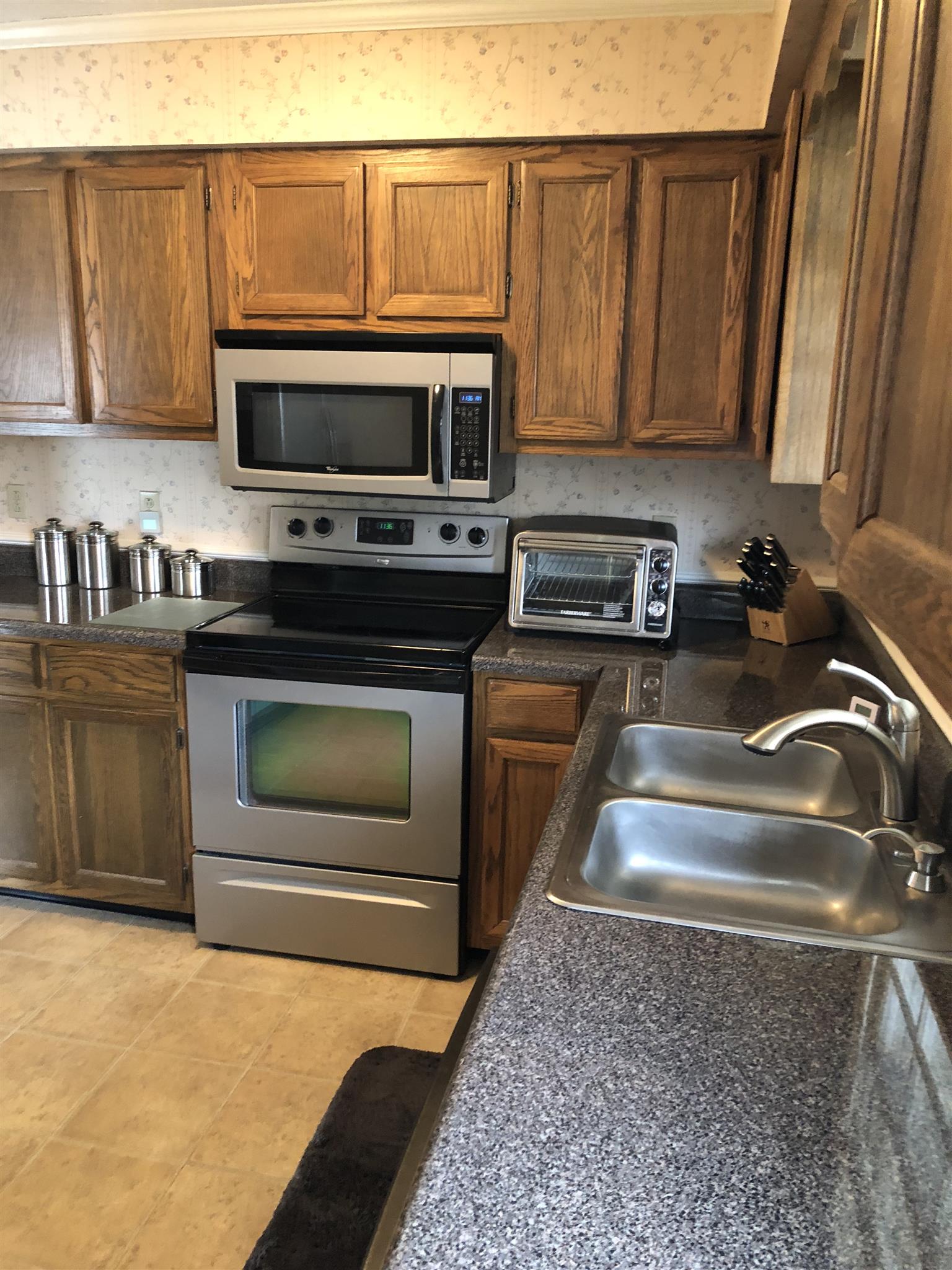 1421 Lewis Road Madison, TN 37115 - Photo 12 of 29 Gallery Image 12