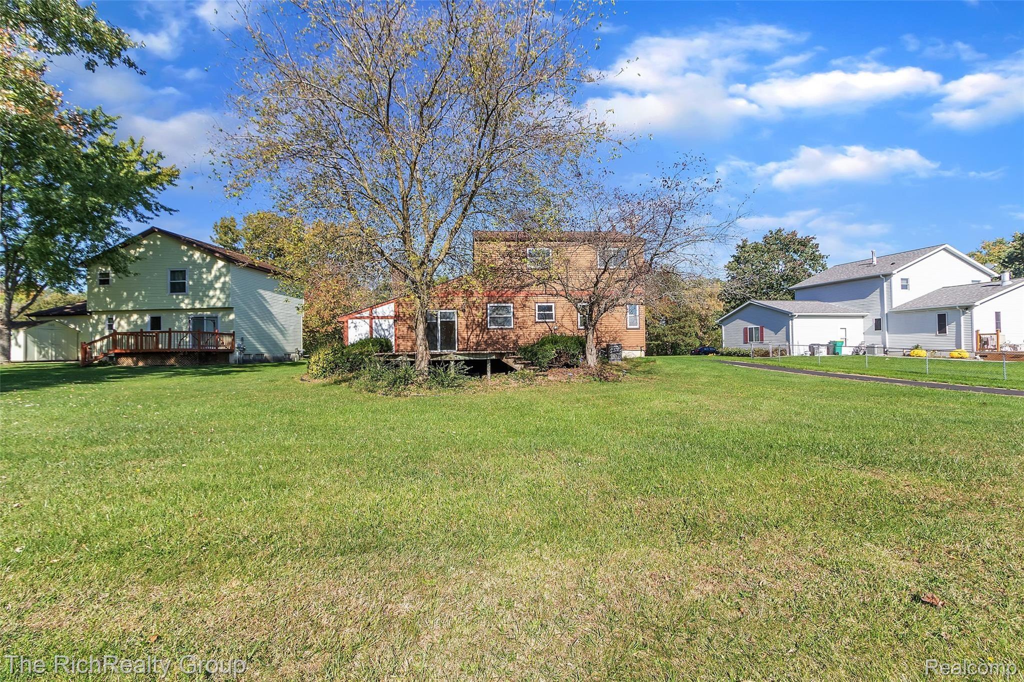 3625 Loon Lake Road Wixom, MI 48393 - Photo 36 of 45 3625 Loon Lake Rd (43).jpg