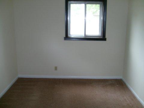 300 Audubon Road Streamwood, IL 60107 - Photo 8 of 14