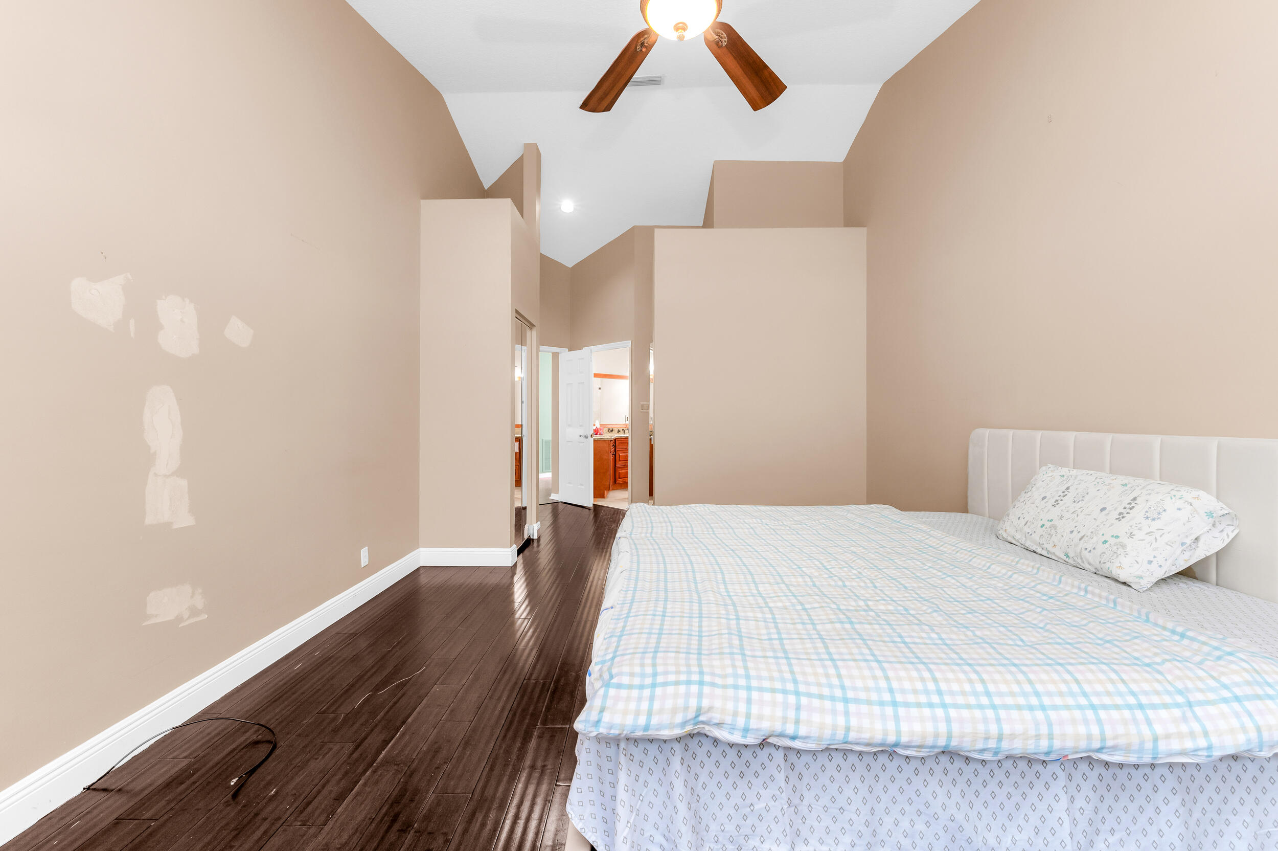 8550 Vía Romana, Unit 2 Boca Raton, FL 33496 - Photo 11 of 21 photo-9