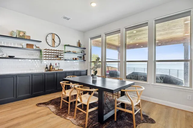 $715,000 | 18142 Lakefront Court, Forney, TX 75126