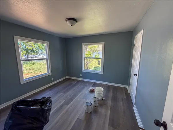 $1,200 | 627 East Woodard Street, Denison, TX 75021