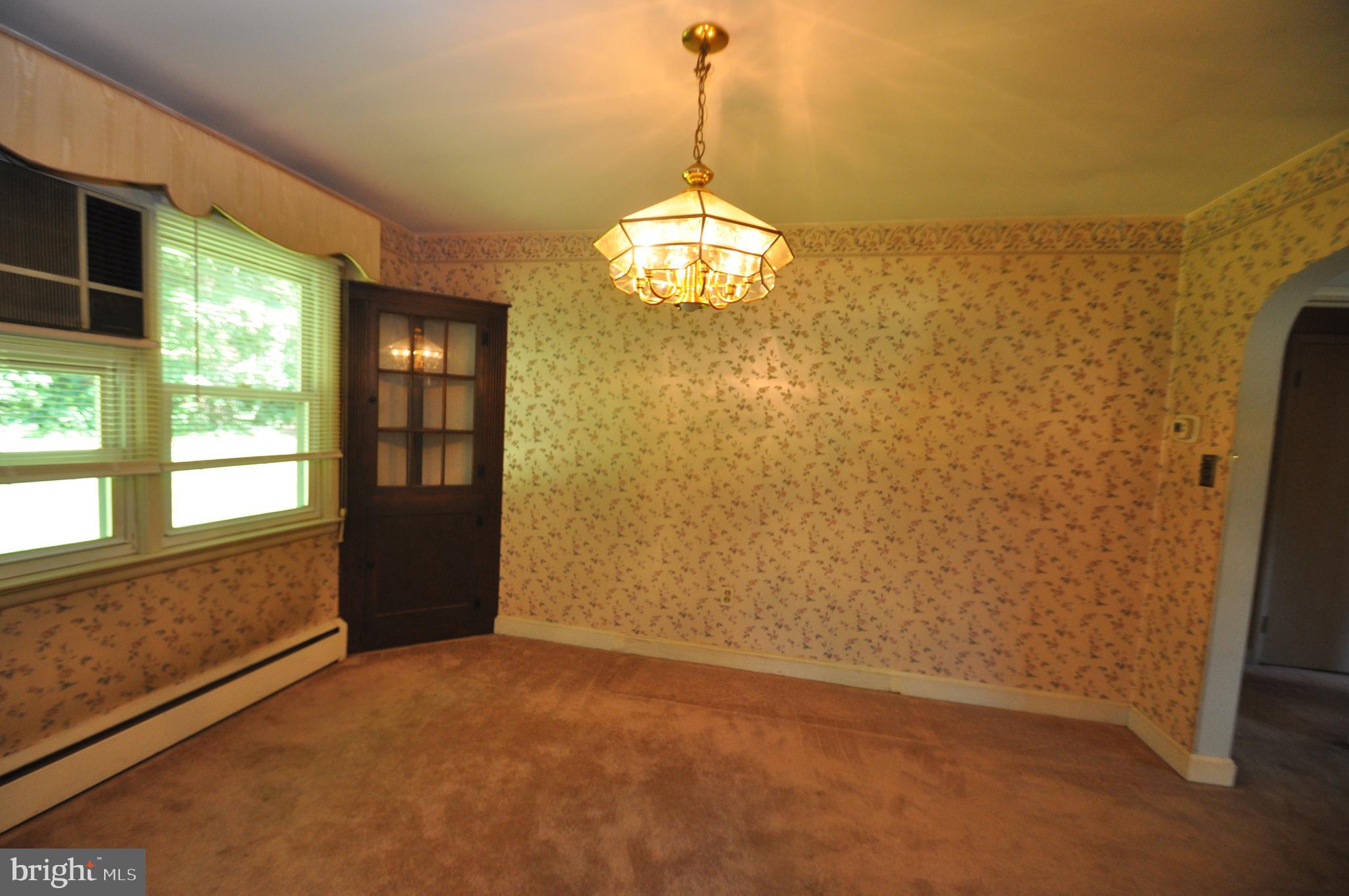 1431 Ridge Road Westminster, MD 21157 - Photo 5 of 23 Waiting for your personal touch