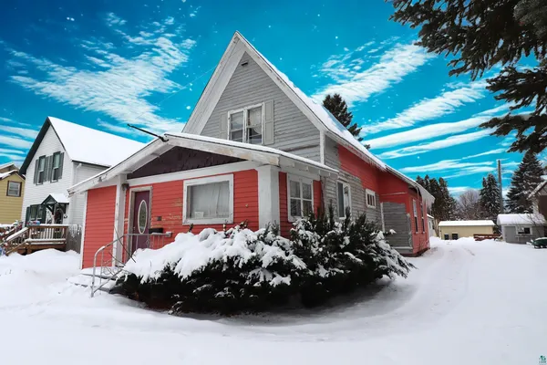 $149,900 | 611 Beaser Avenue, Ashland, WI 54806