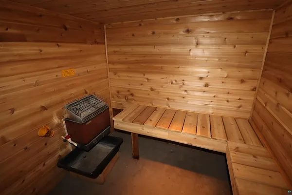 $149,900 | 611 Beaser Avenue, Ashland, WI 54806